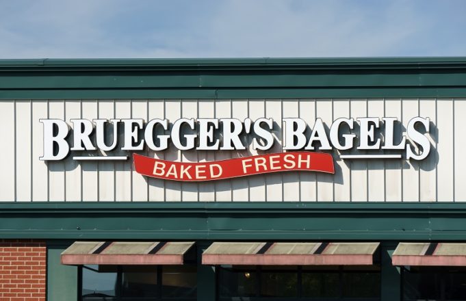 Bruegger’s Bagels reports data breach Bruegger's Bagels