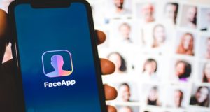 FaceApp unnecessarily accessing your Facebook Friends List? FaceApp