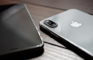 Facebook Bug Turns On iPhone Camera Inadvertently Facebook Bug iPhone Camera